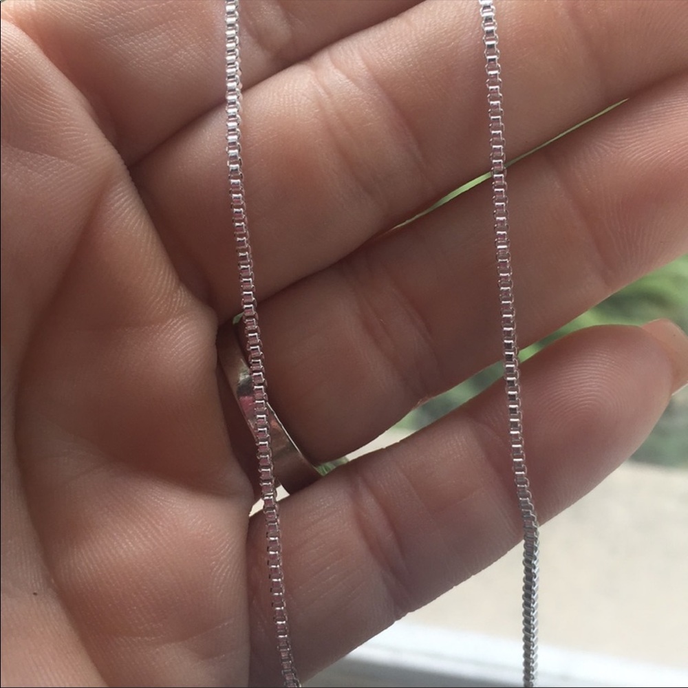 Beautiful 18” sterling silver box chain! NWOT - Picture 2 of 4